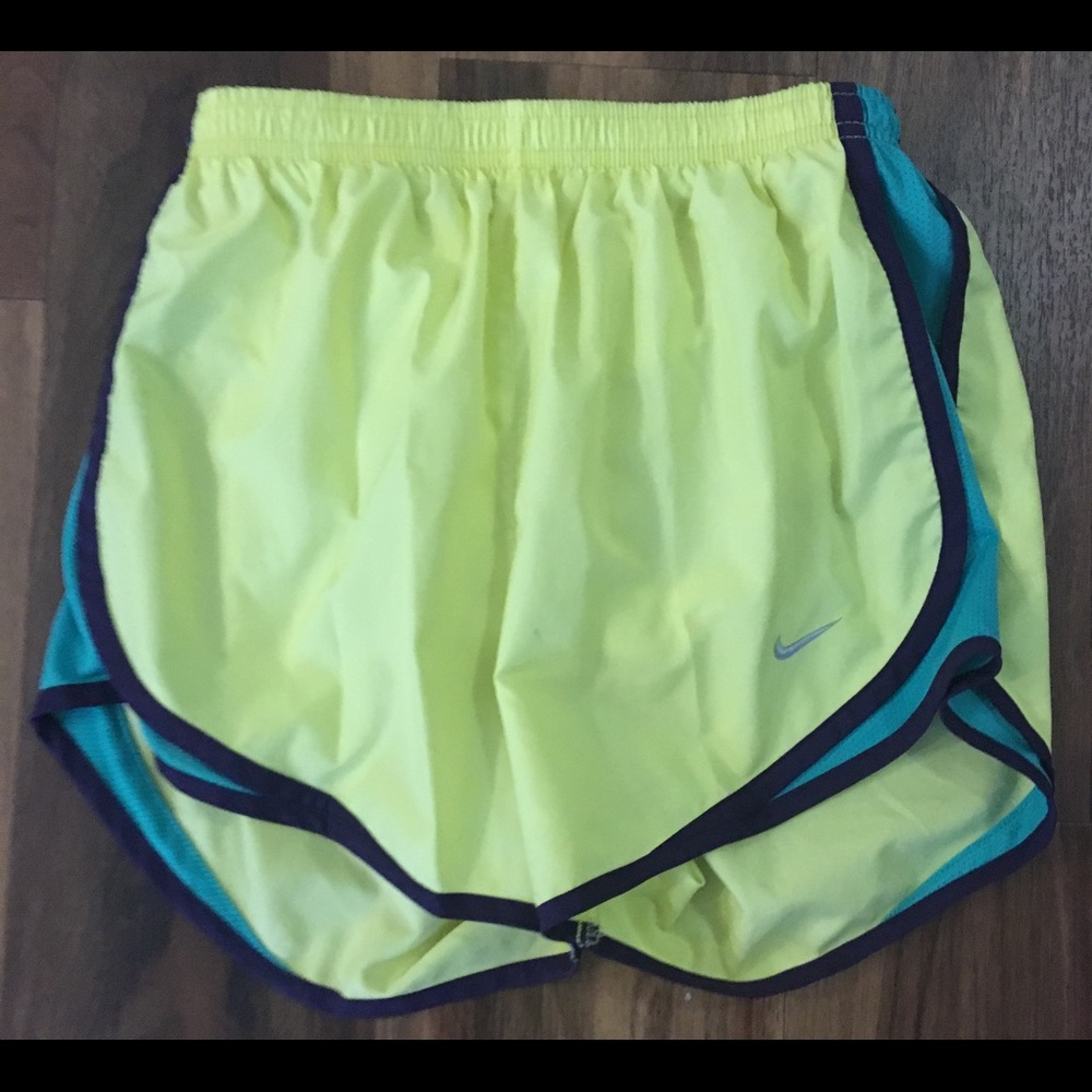 Nike Tempo Shorts XS